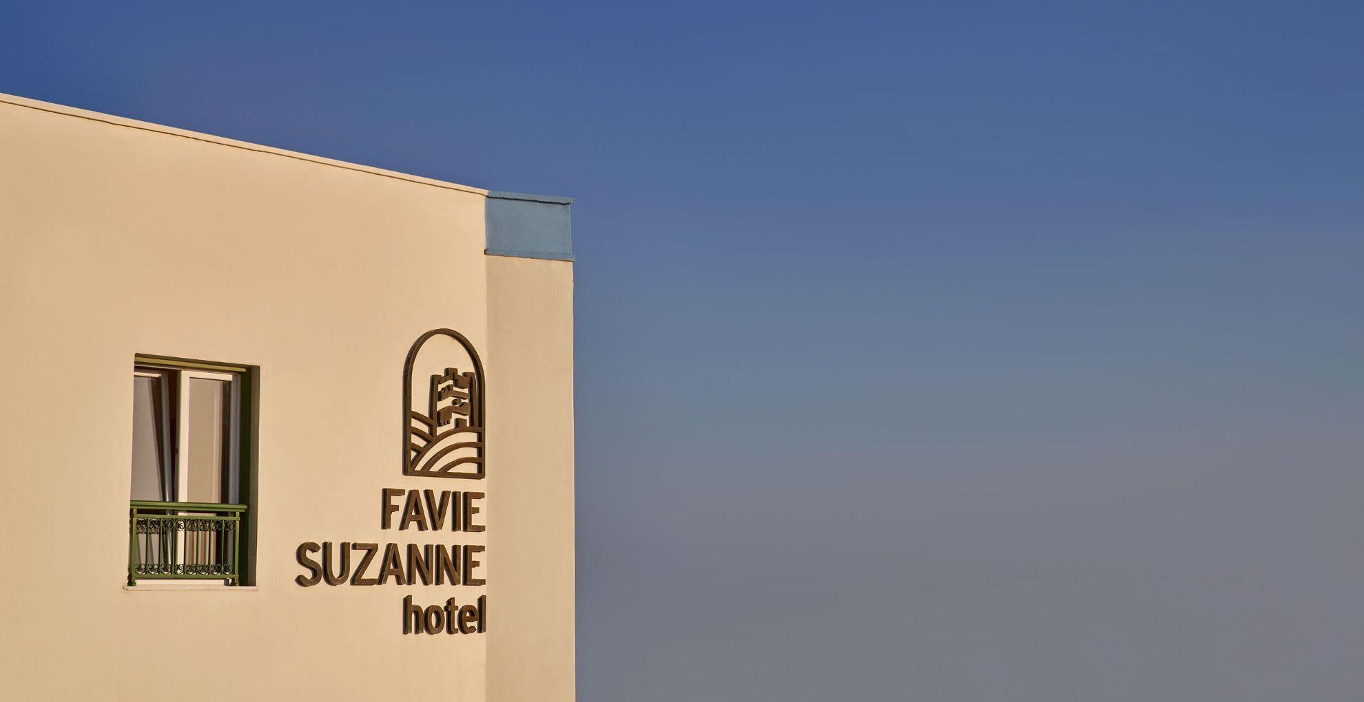 Favie Suzanne Hotel Tinos Exterior photo